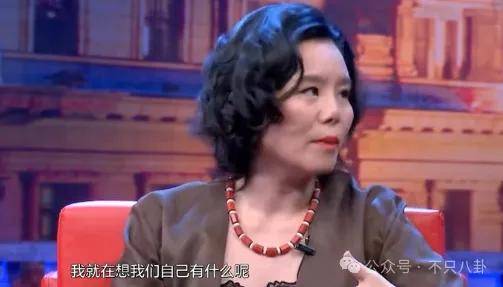 他们那么幸福恩爱，怎么突然离婚了……