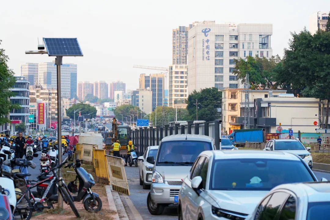 3年没修好！深圳重要道路引吐槽，官方回应